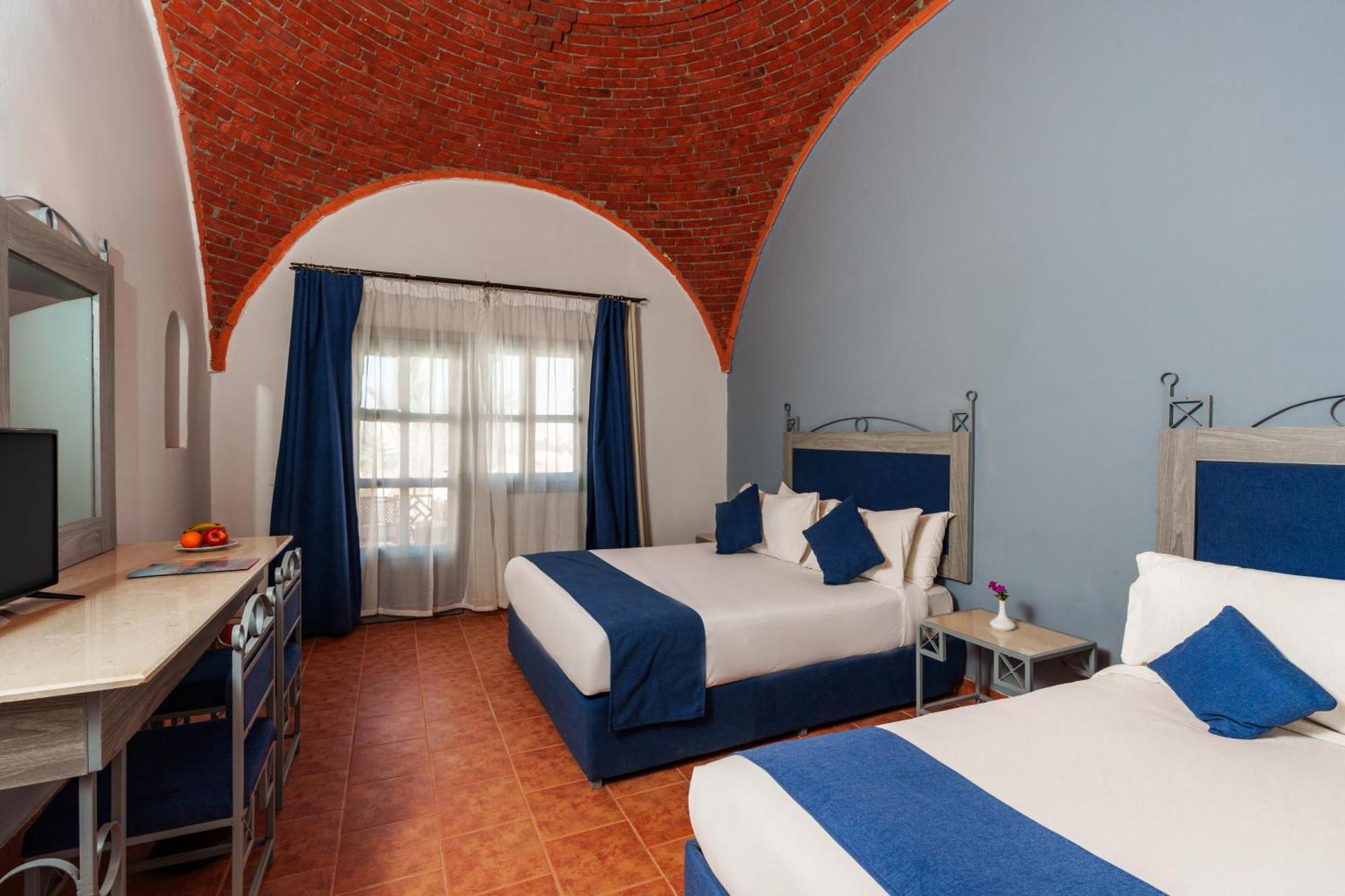 Protels Crystal Beach Resort Marsa Alam Esterno foto